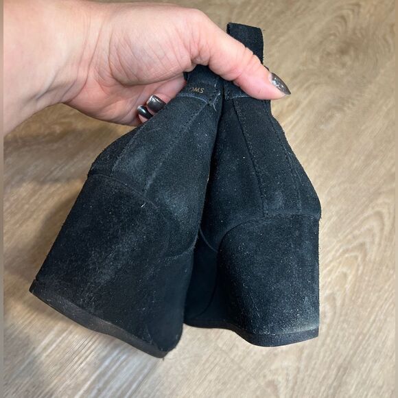 TOMS | Black Kelsey Wedge Boot Size 8.5 - Picture 10 of 10
